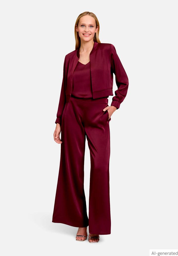 Modern Fit Trousers with Pockets