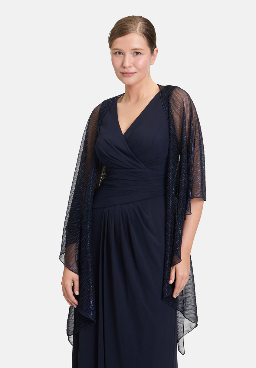 Cape in a Glitter Look