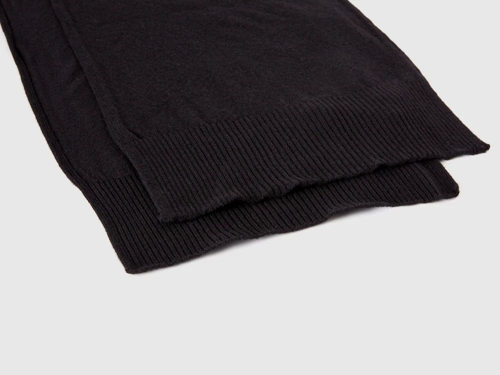 Knitted Scarf - Black