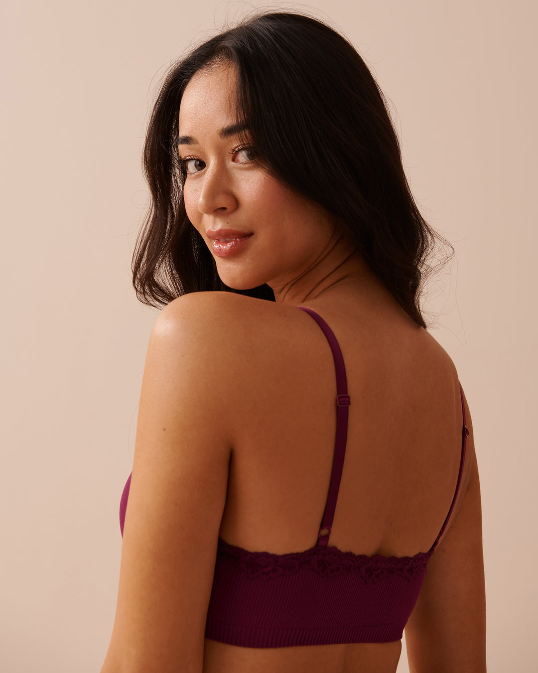 Lightly Lined Seamless Ribbed Bralette - Black Forest