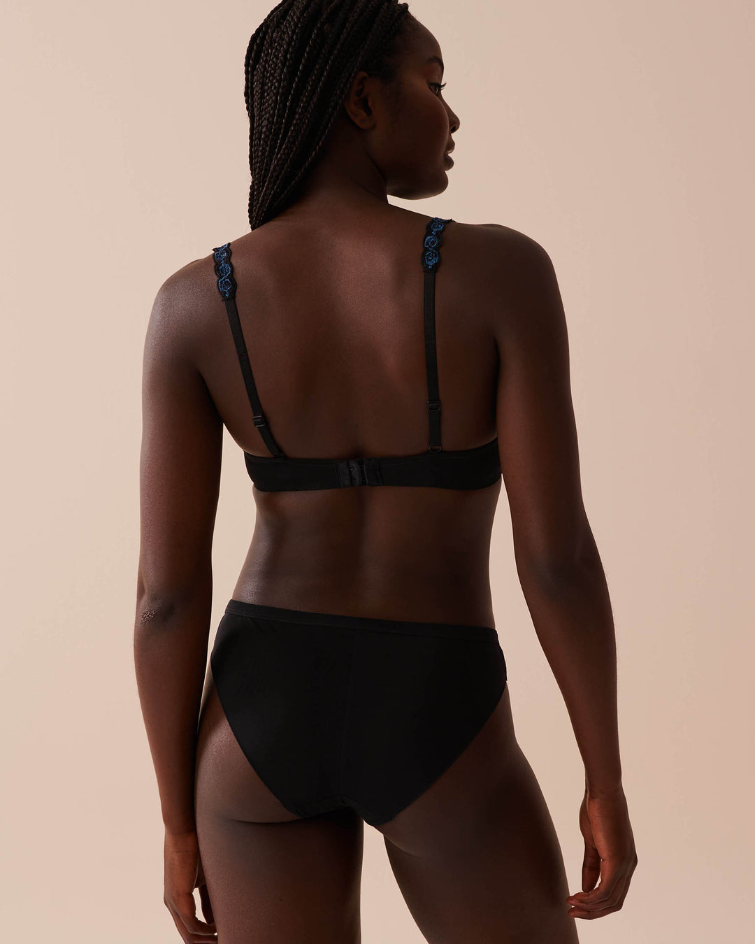 Push-up Demi Bra - Black Roses Embroidery