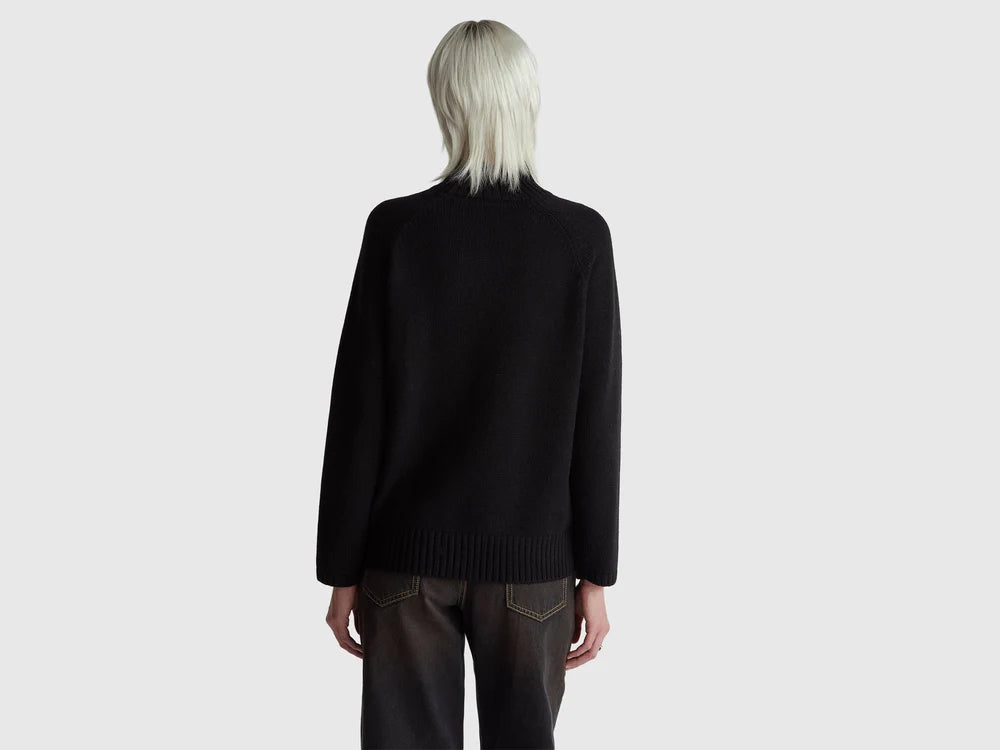 Sweater - Black