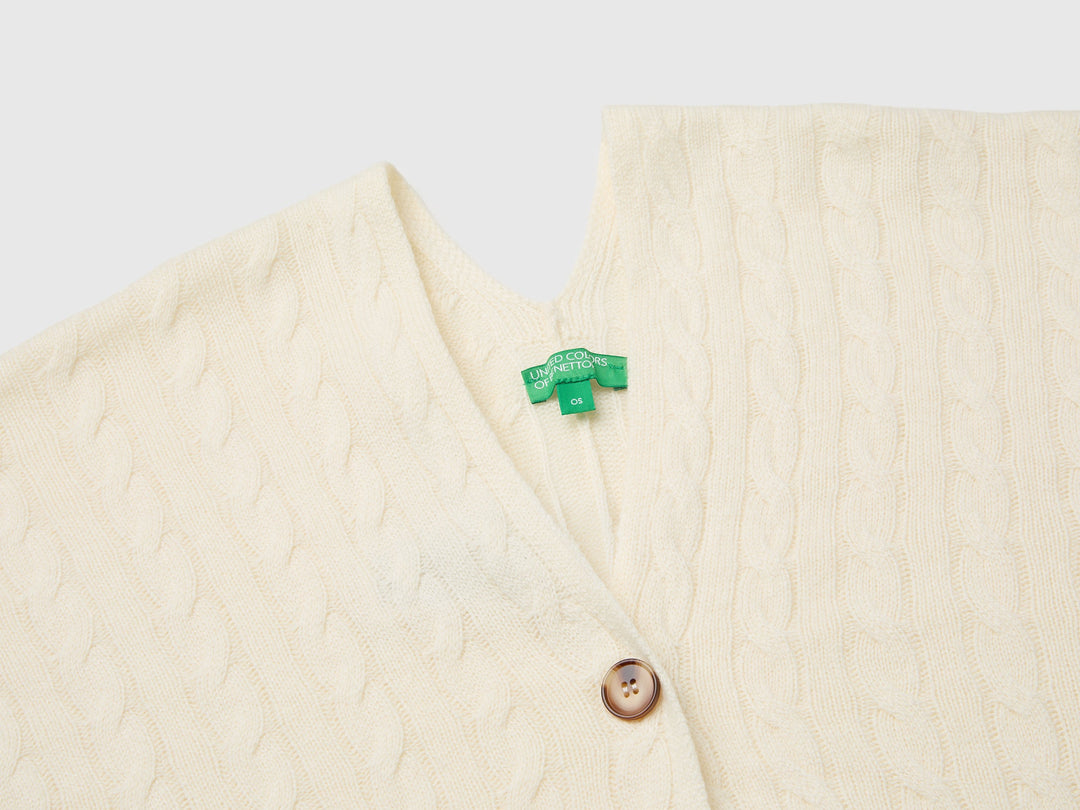 Cape - White