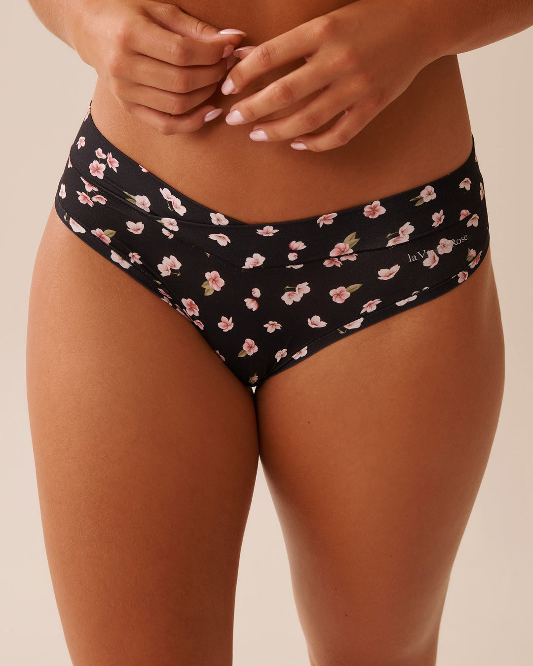 Perfect Fit Bikini Panty - Black Beauty Cherry Blossom
