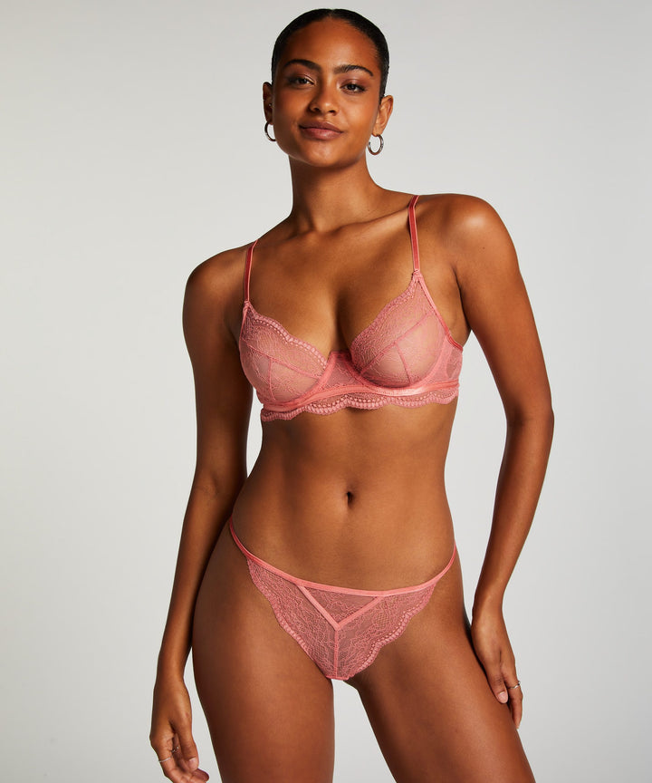 ISABELLE UD - Tea Rose