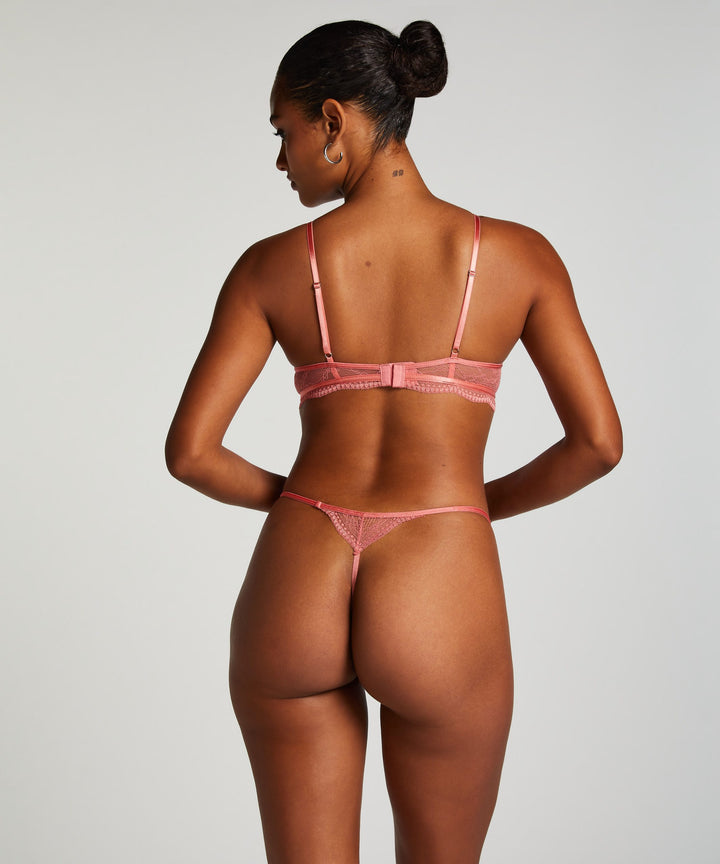 ISABELLE UD - Tea Rose
