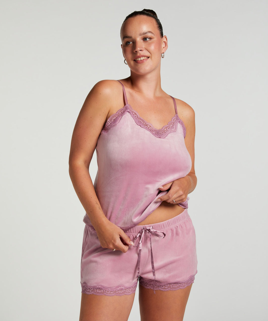 SHORT VELOURS SCALLOP LACE - Orchid Haze