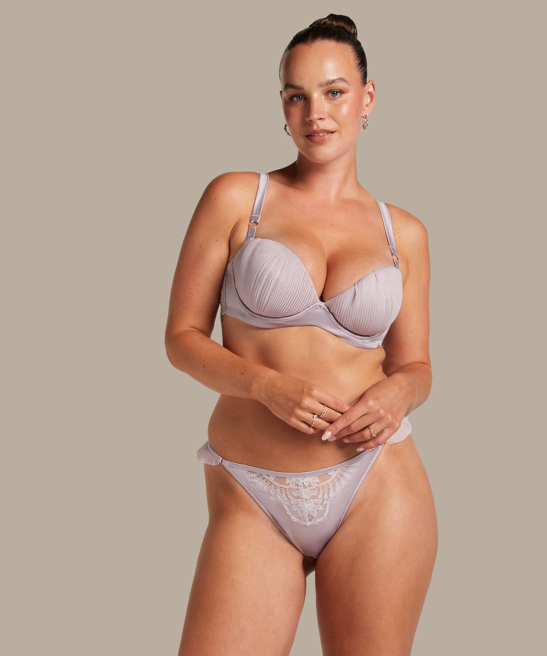 Antonia tanga h - Iris