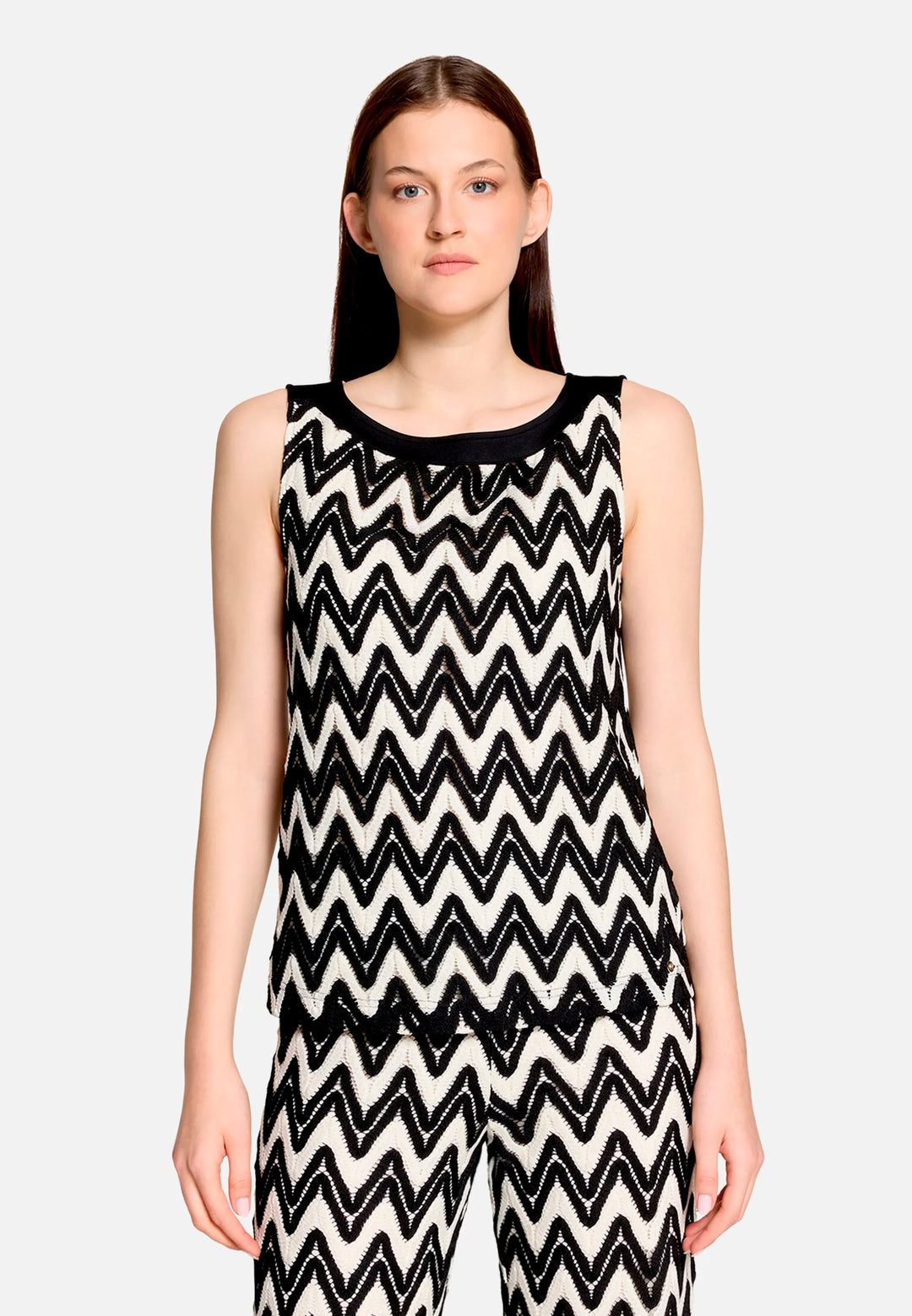 Textured Sleeveless Shirt