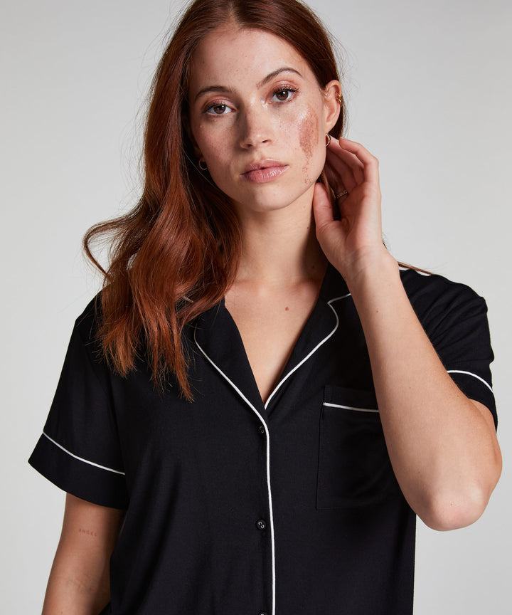Essential Jersey Short-Sleeved Jacket - Black
