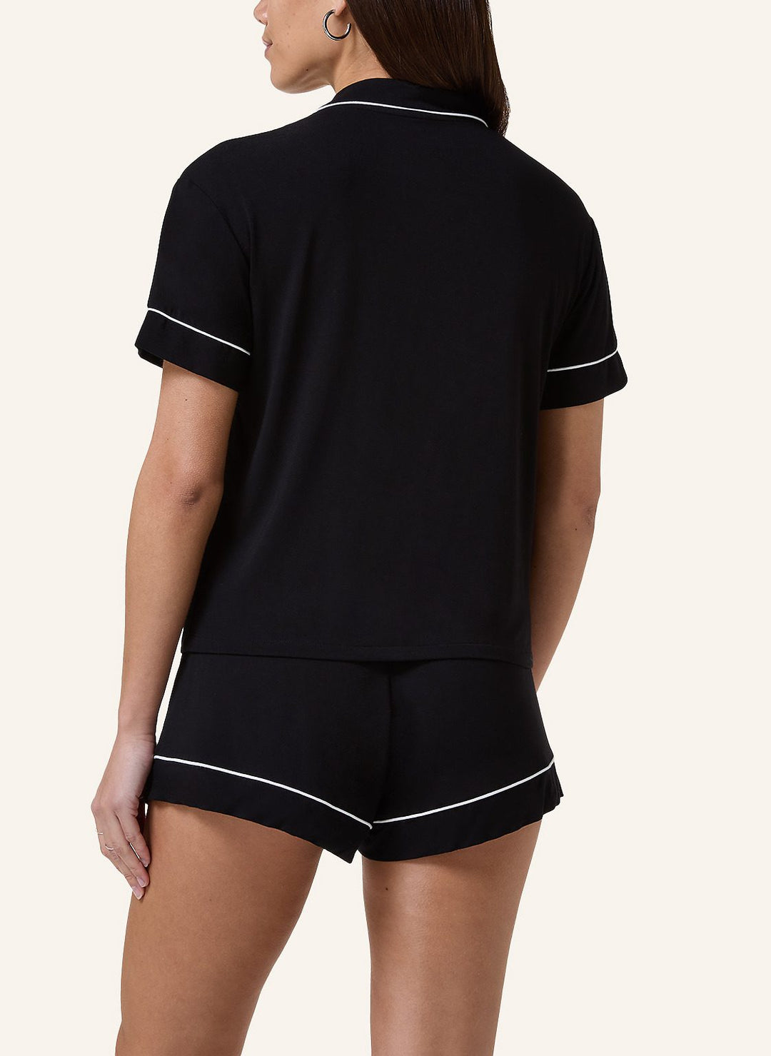 Essential Jersey Short-Sleeved Jacket - Black