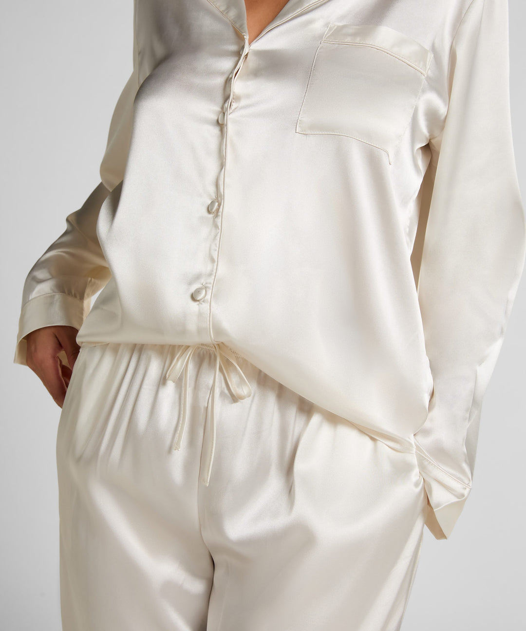 Pj Ls Shiny Satin - White