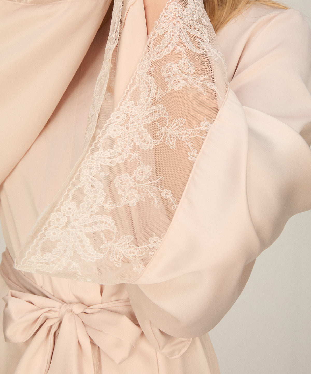 Kimono Satin Long Emb Legacy - Shell