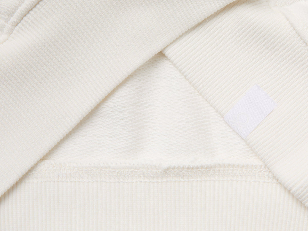 Sweatshirt With Hat M/L - White