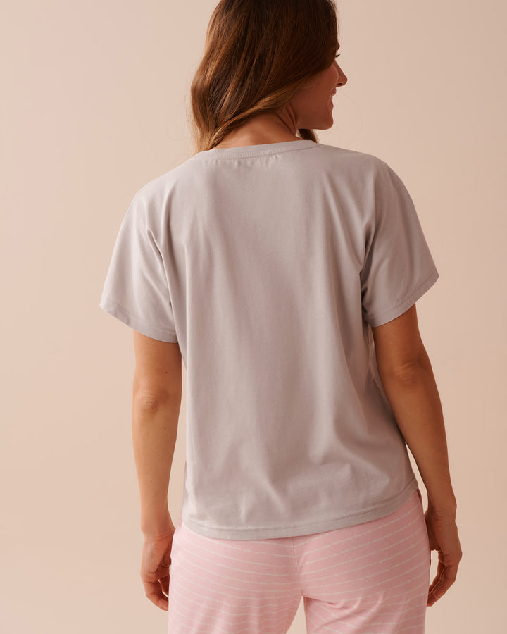 Apple Print Cotton V-neck T-shirt - China Blue Wording Screen