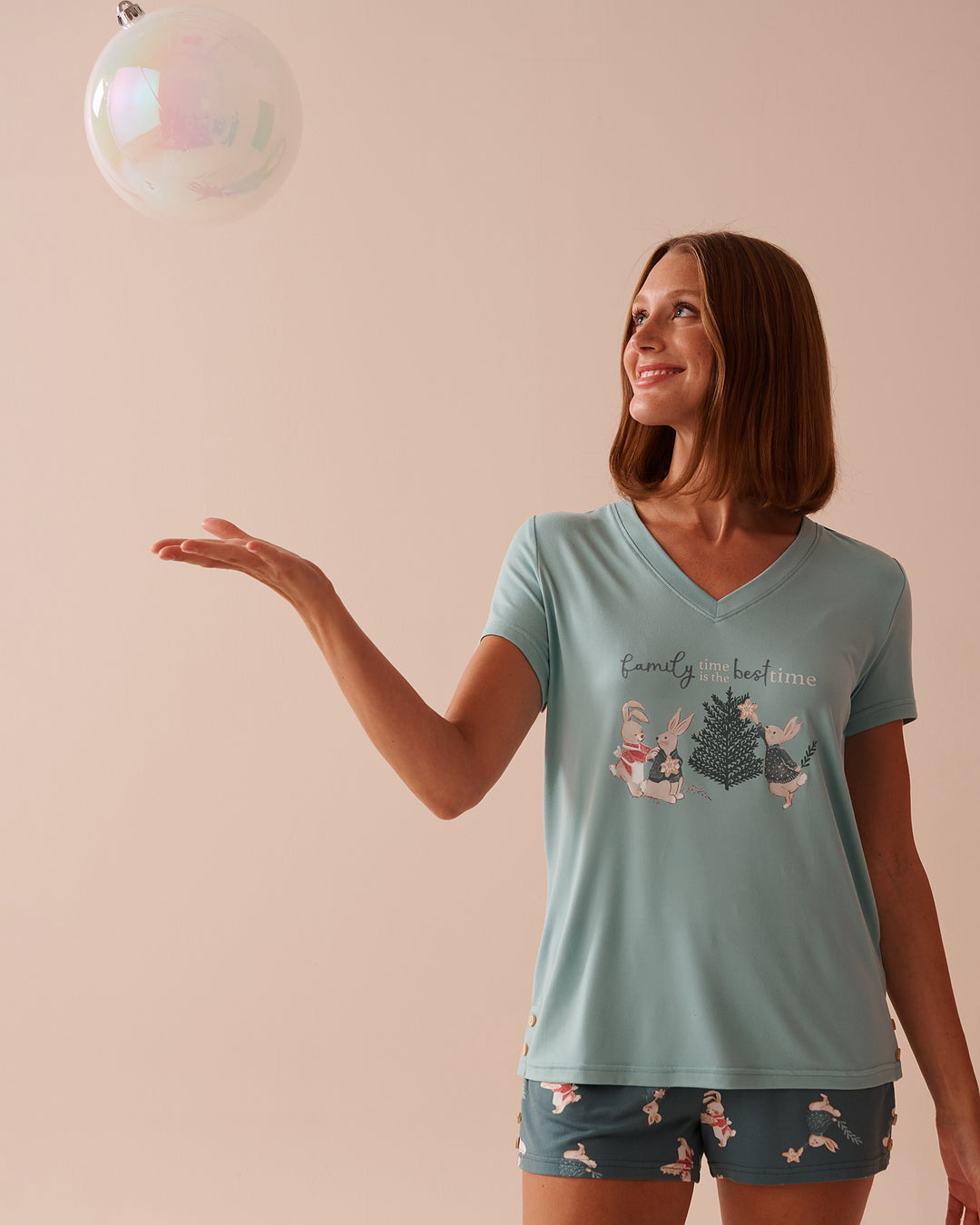 Rabbit Print Super Soft V-neck T-shirt - Aquifer