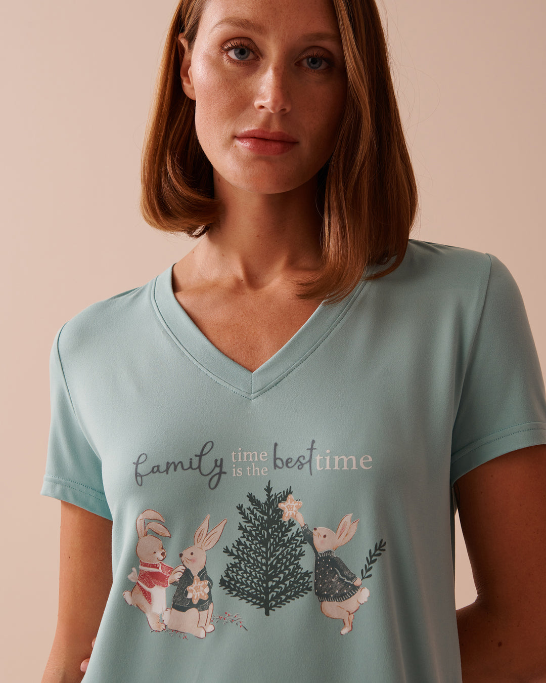 Rabbit Print Super Soft V-neck T-shirt - Aquifer