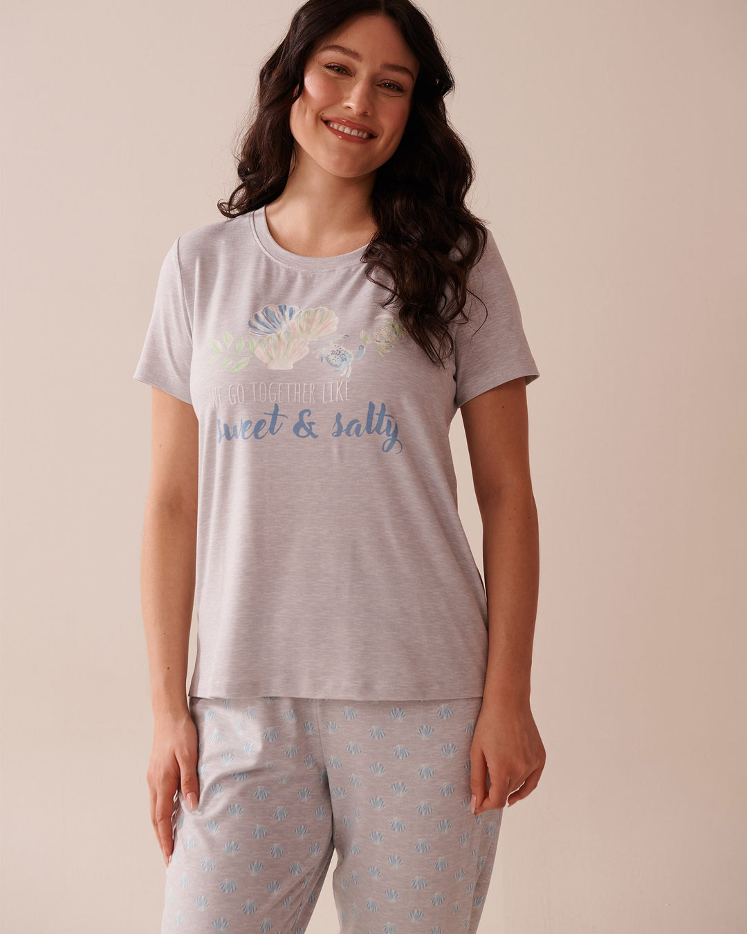 Seashell Print Super Soft T-shirt - Comfy Grey Mix Printed