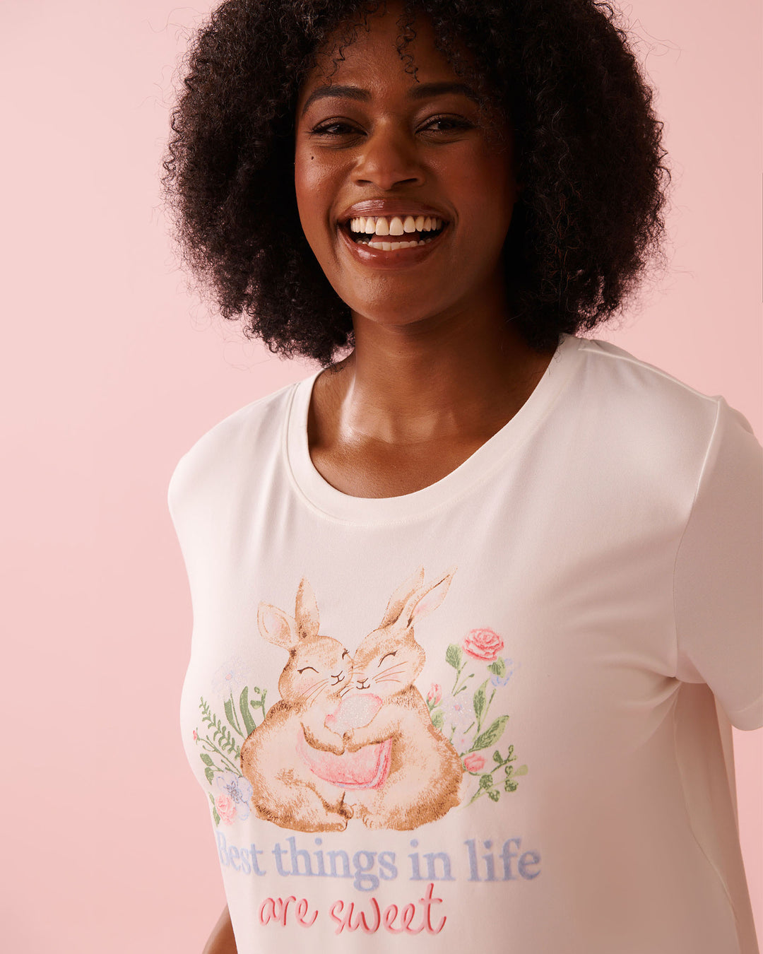 Peachy Dream Rabbit T-shirt - White