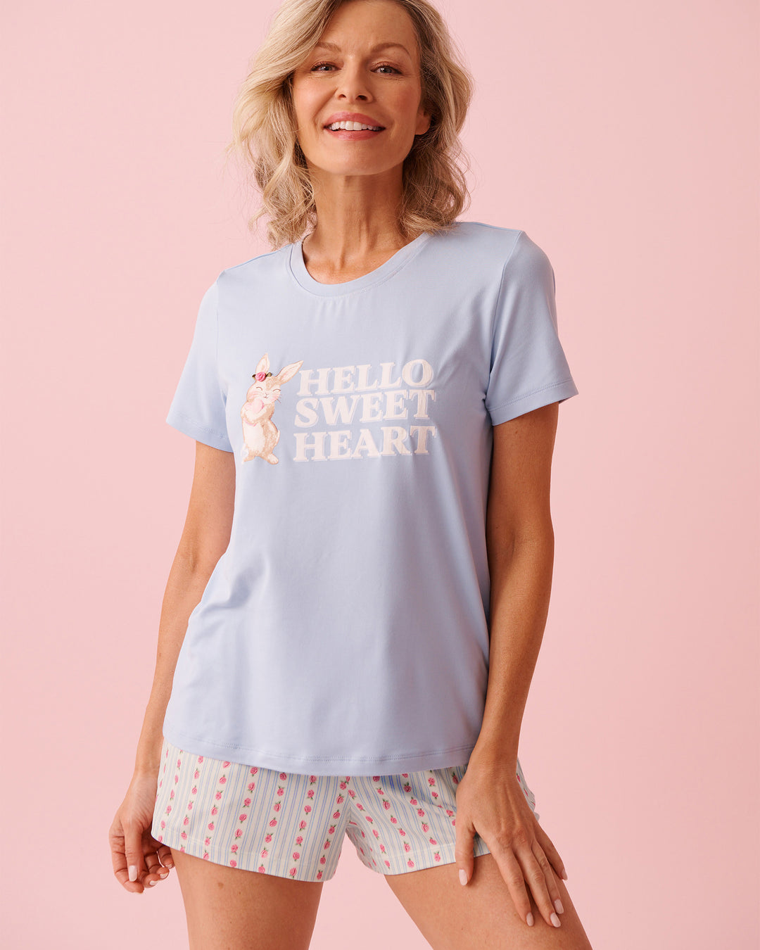 Peachy Dream Rabbit T-shirt - Blue