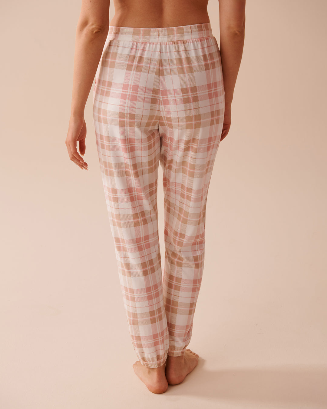 Sheep Print Super Soft Jogger Pajama Pants - Peachskin Plaid