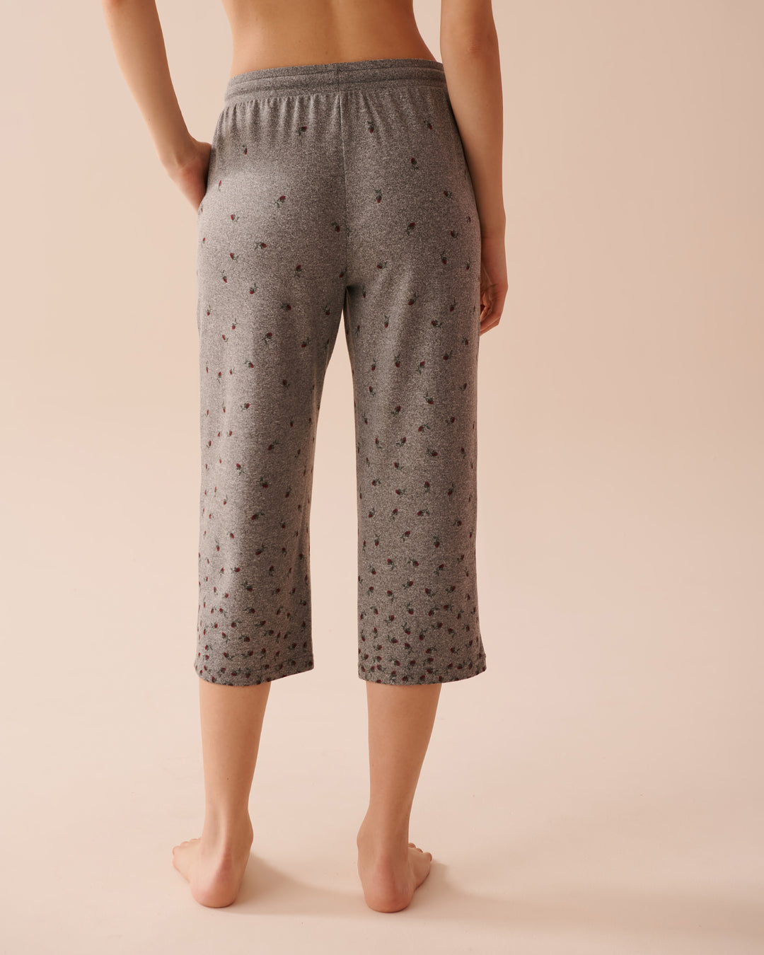 Rose Print Recycled Fibers Capris - Comfy Charcoal Mix Roses