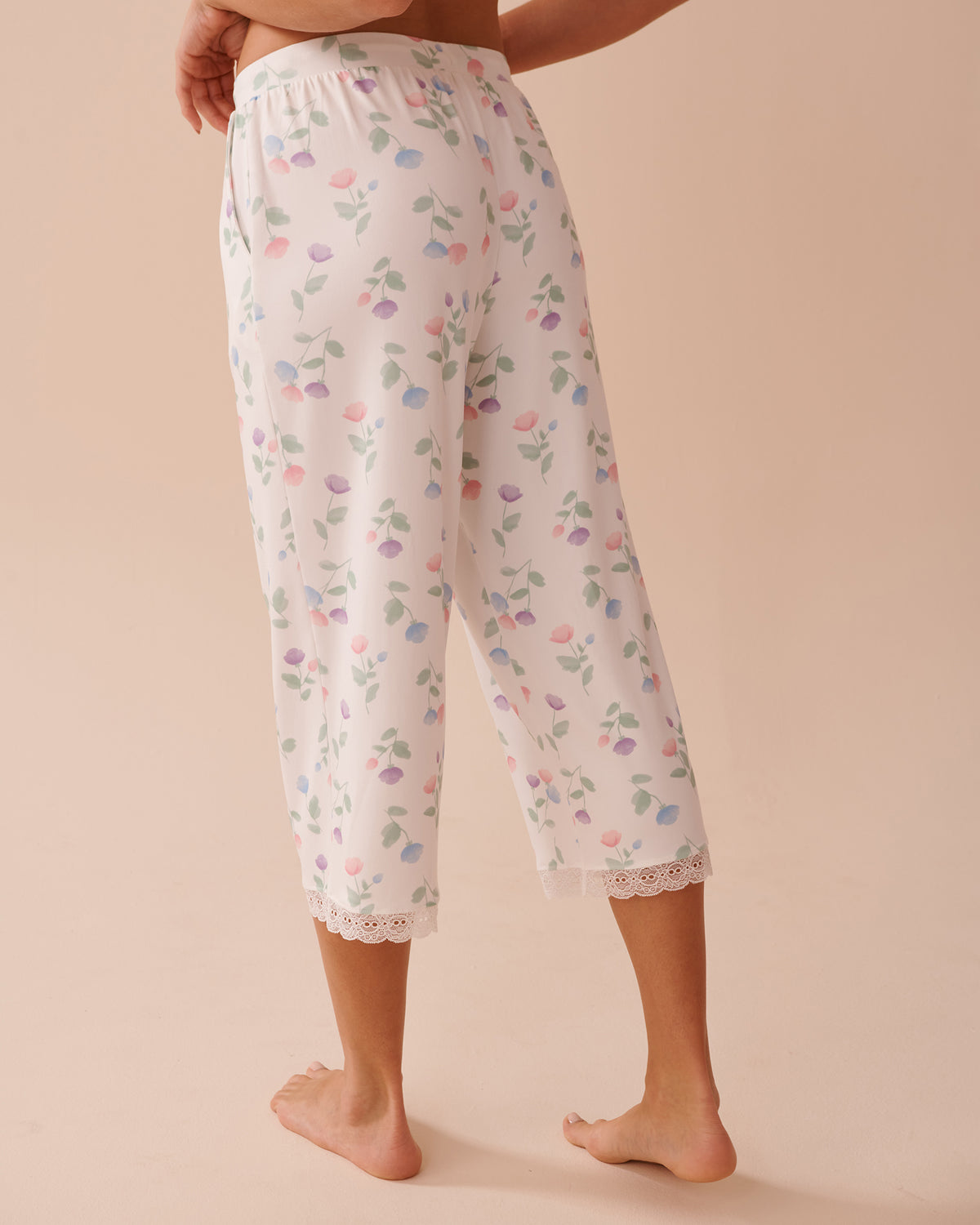 Tulip Print Super Soft Capris - Snow White Multi Floral