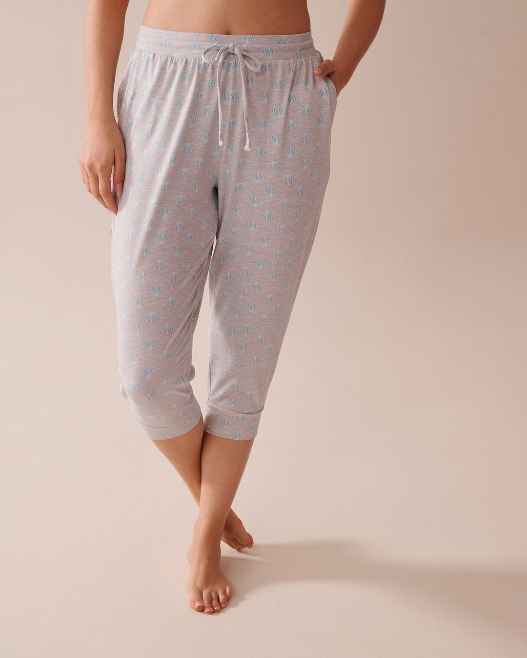 Seashell Print Super Soft Pajama Capris - Comfy Grey Mix Seashell