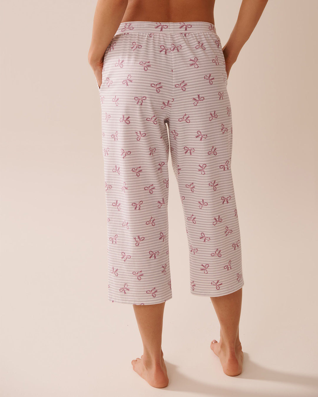 Book Lover Print Cotton Pajama Capris - Lotus Wording