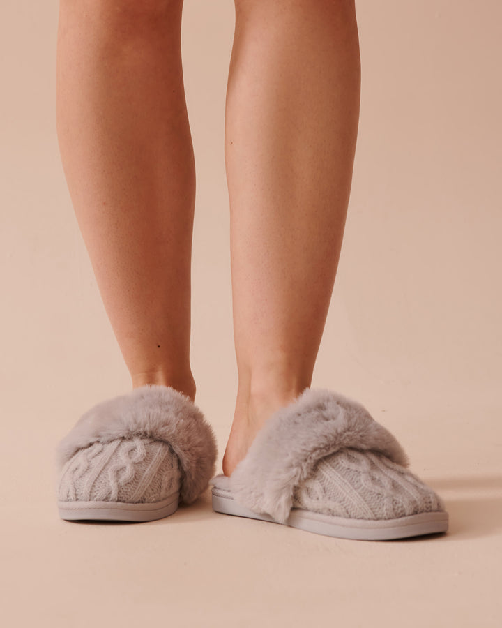 Cable Knit and Faux Fur Slippers - Evening Blue