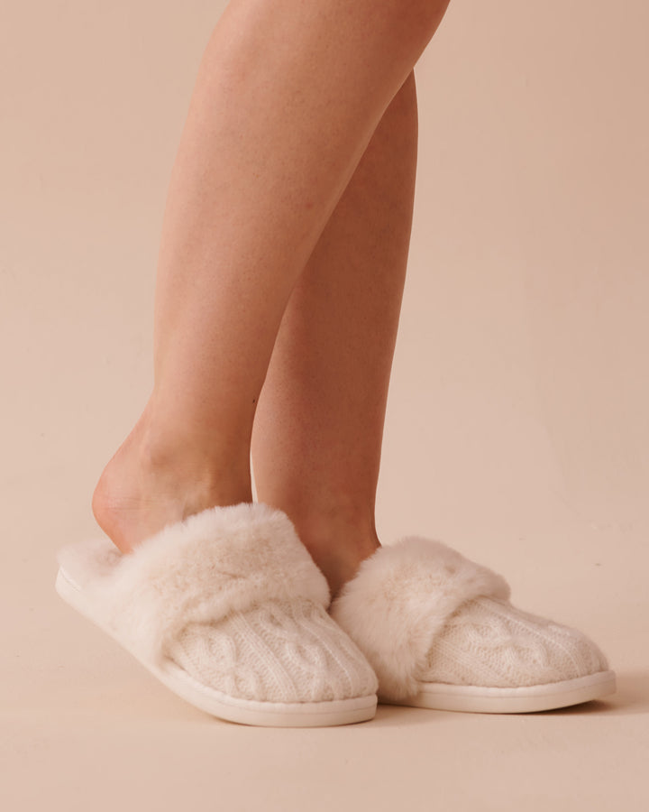 Cable Knit and Faux Fur Slippers - Evening Blue