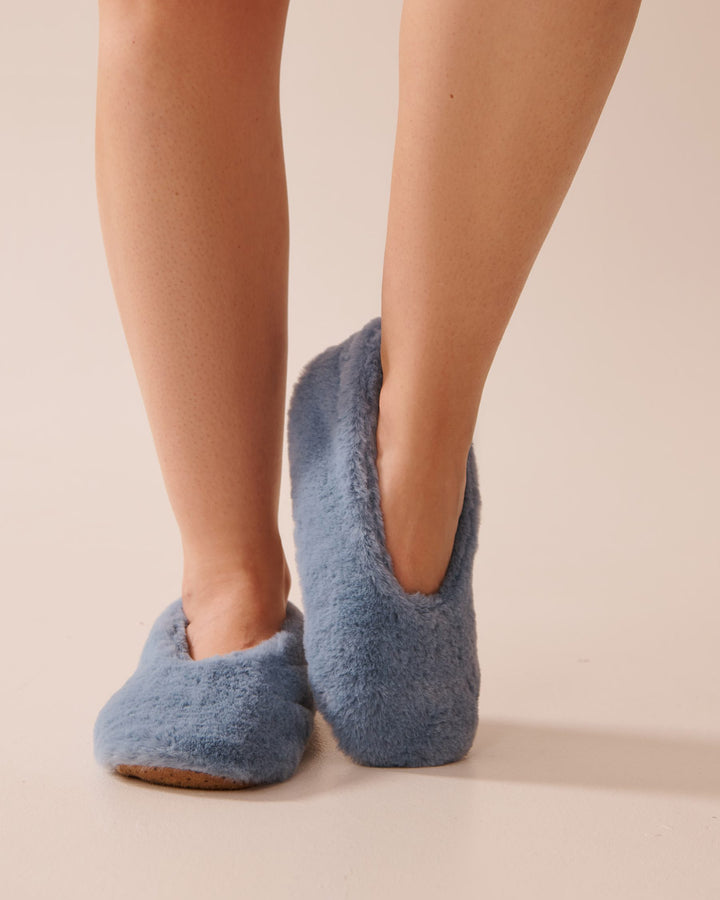 Faux Fur Slipper Socks - Blue Surf