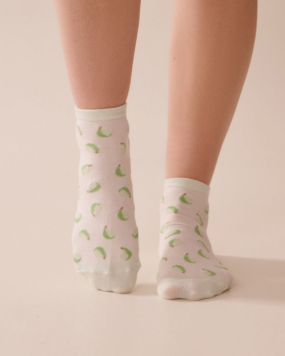 Finely Ribbed Striped Socks - Snow White Pear