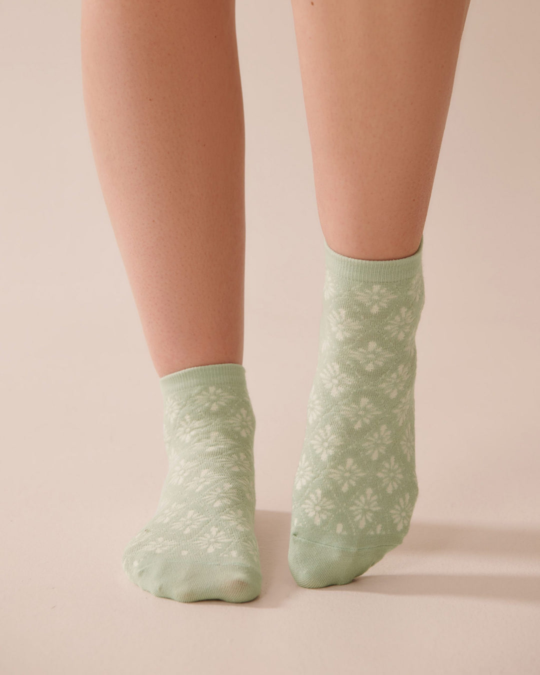 Finely Ribbed Striped Socks - Frosty Green Geo