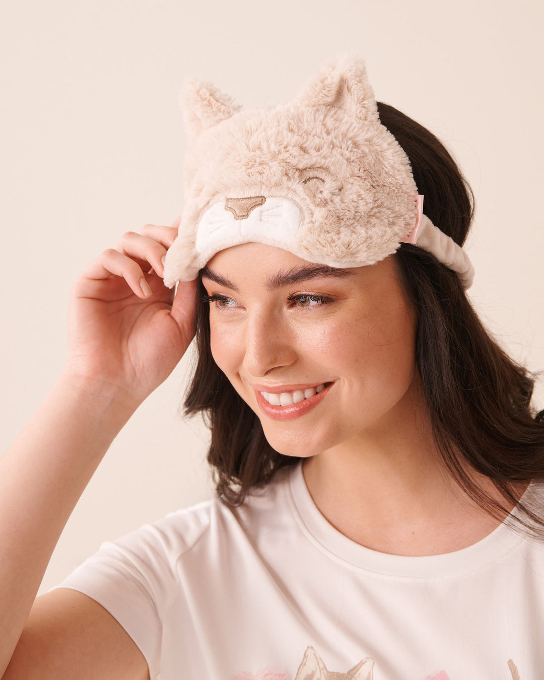 Faux-Fur Cat Eye Mask