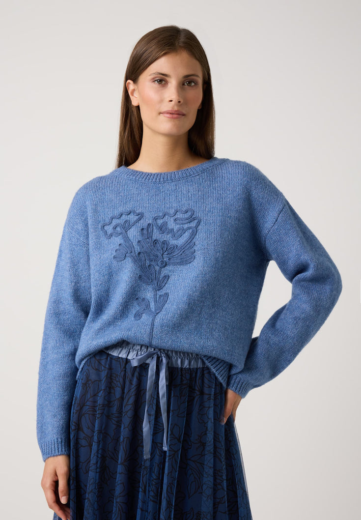 Pullover with Flower-Embroidery