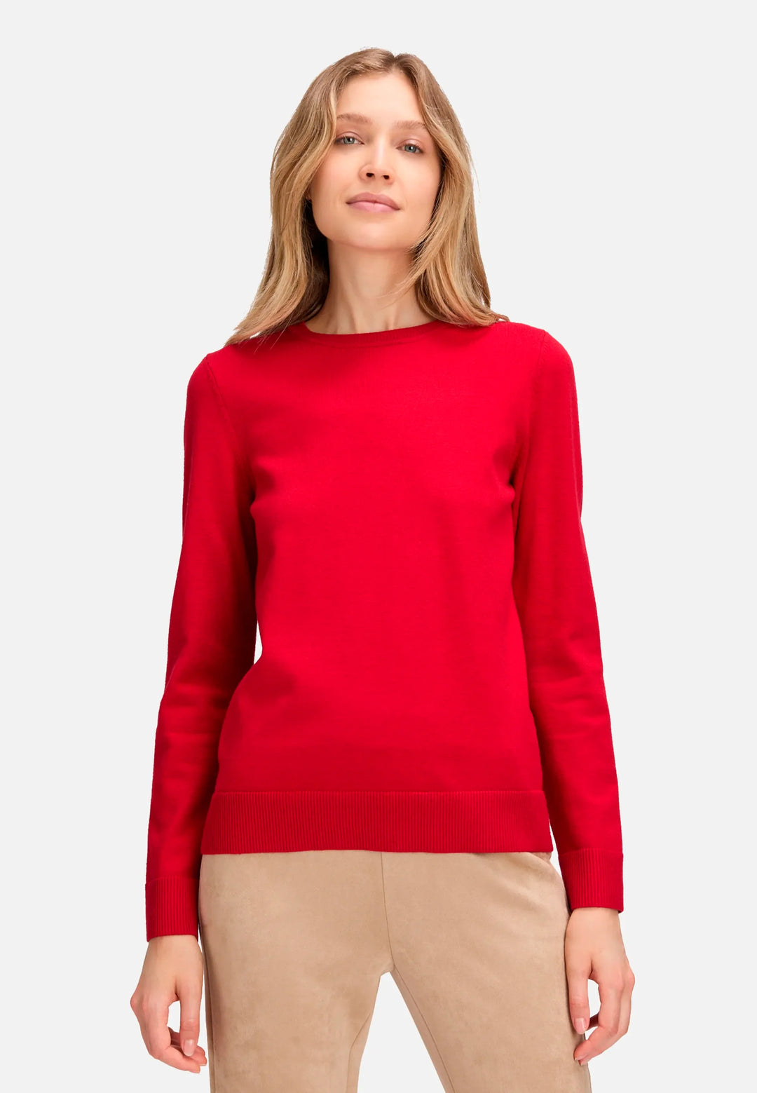 Basic Knit Sweater with a Round Neck