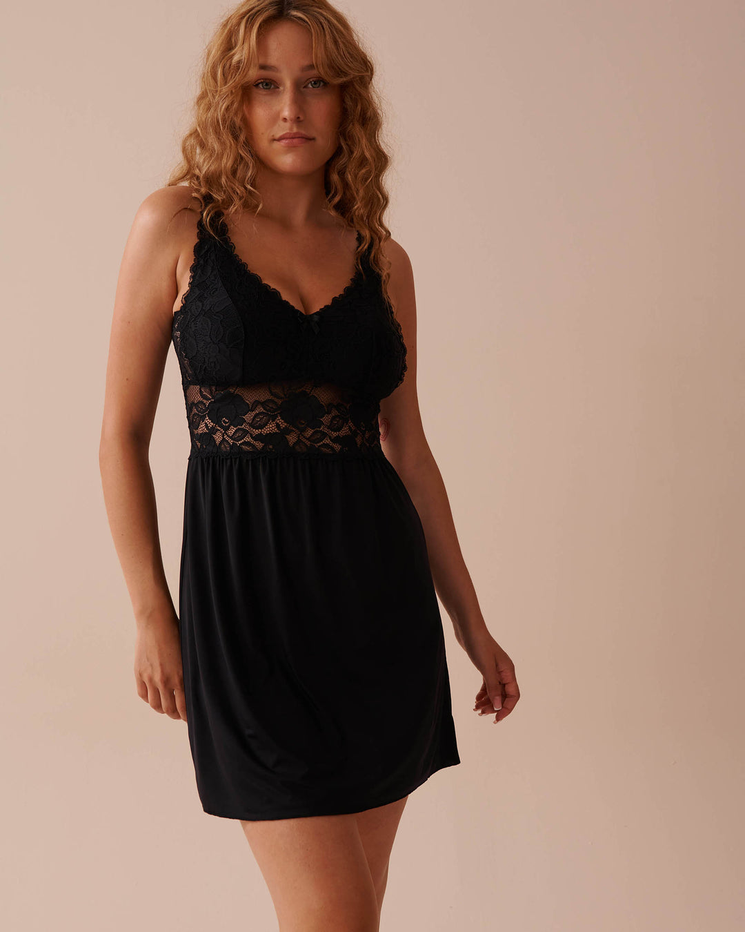 Lace Bust Nightie - Black Beauty