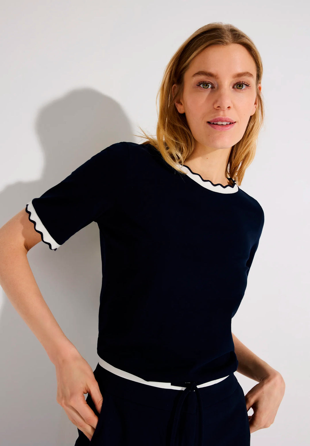 T-Shirt with Wavy Edge