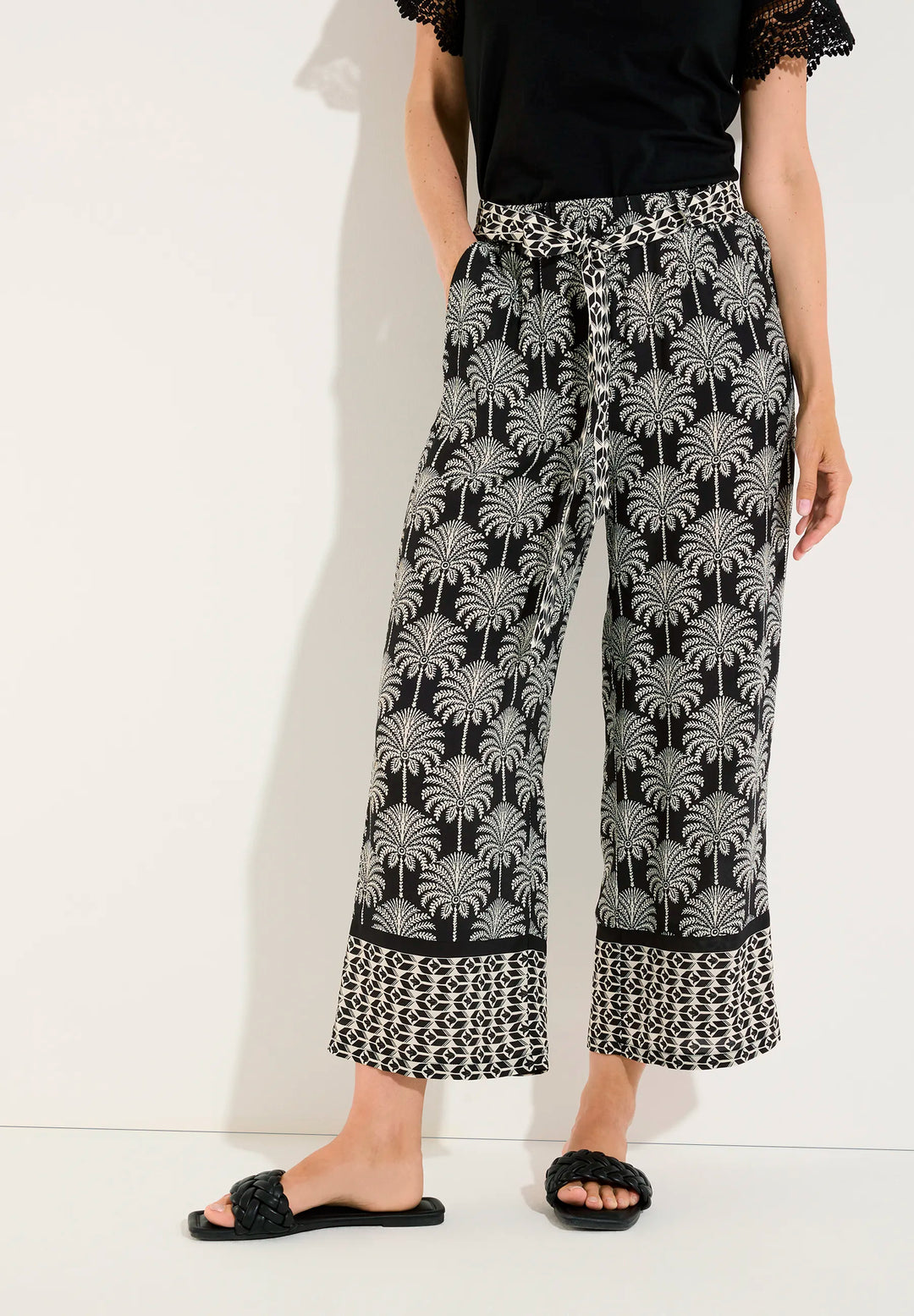 Cropped Printed Trousers