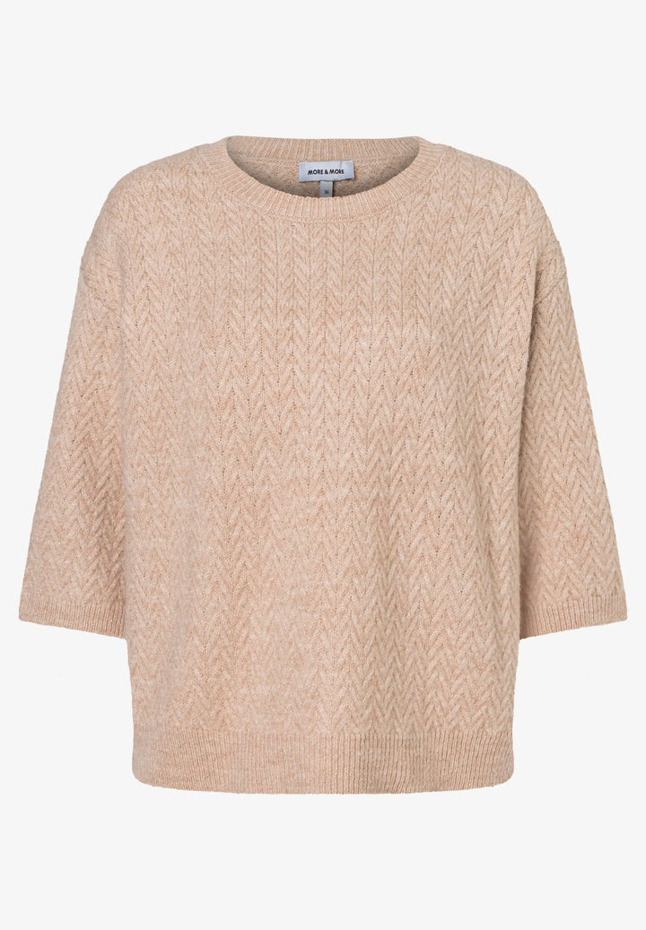 Pullover with Structure