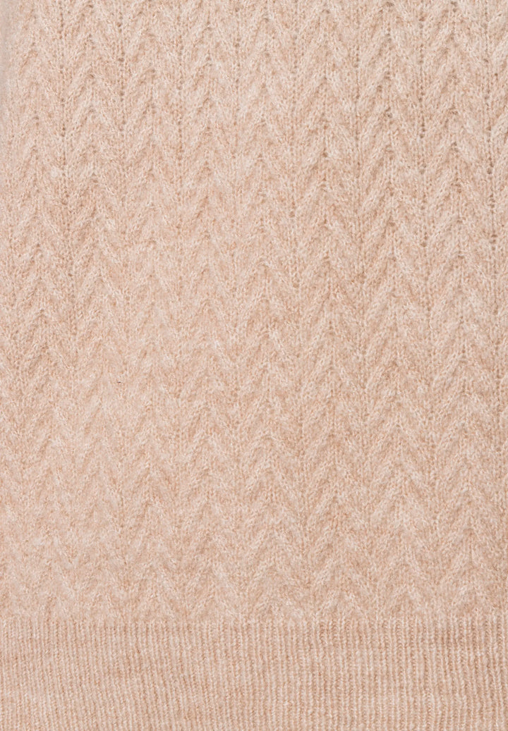 Pullover with Structure