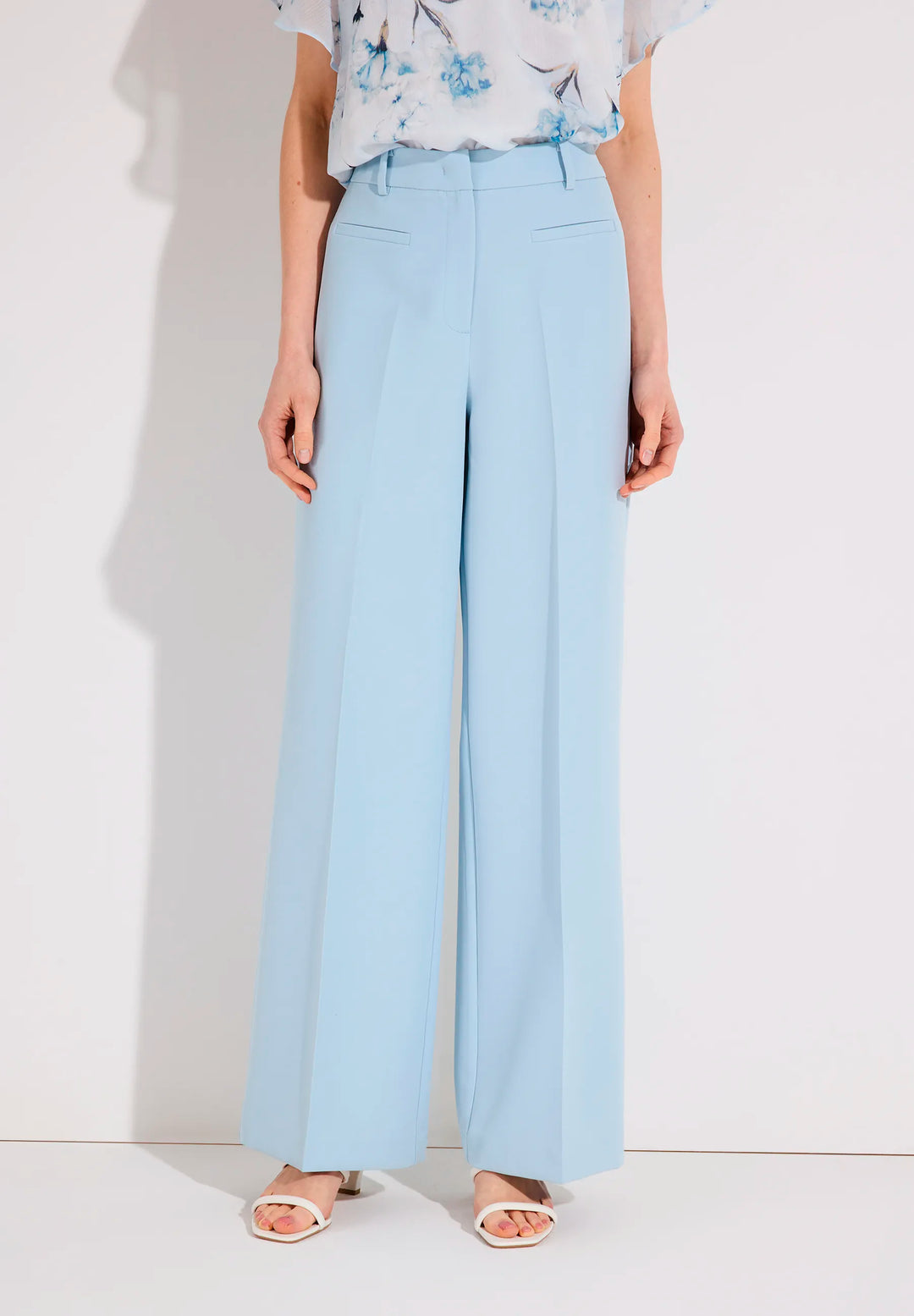 Wide-Legged Suit Trousers