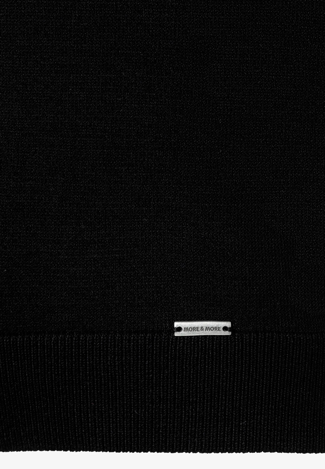 Turtleneck Pullover
