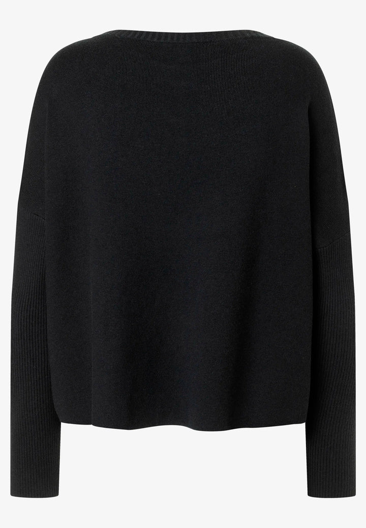 Pullover with Rip-Sleeves