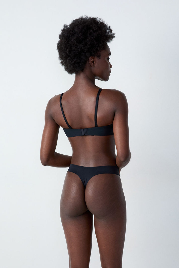 STRING - Black