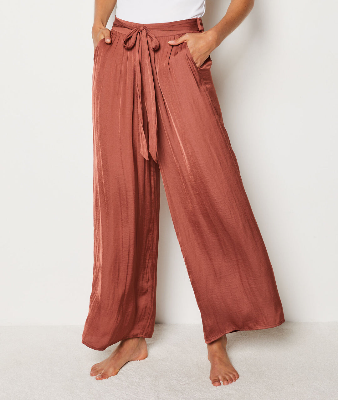Wide cut satin pajama pants - Marron