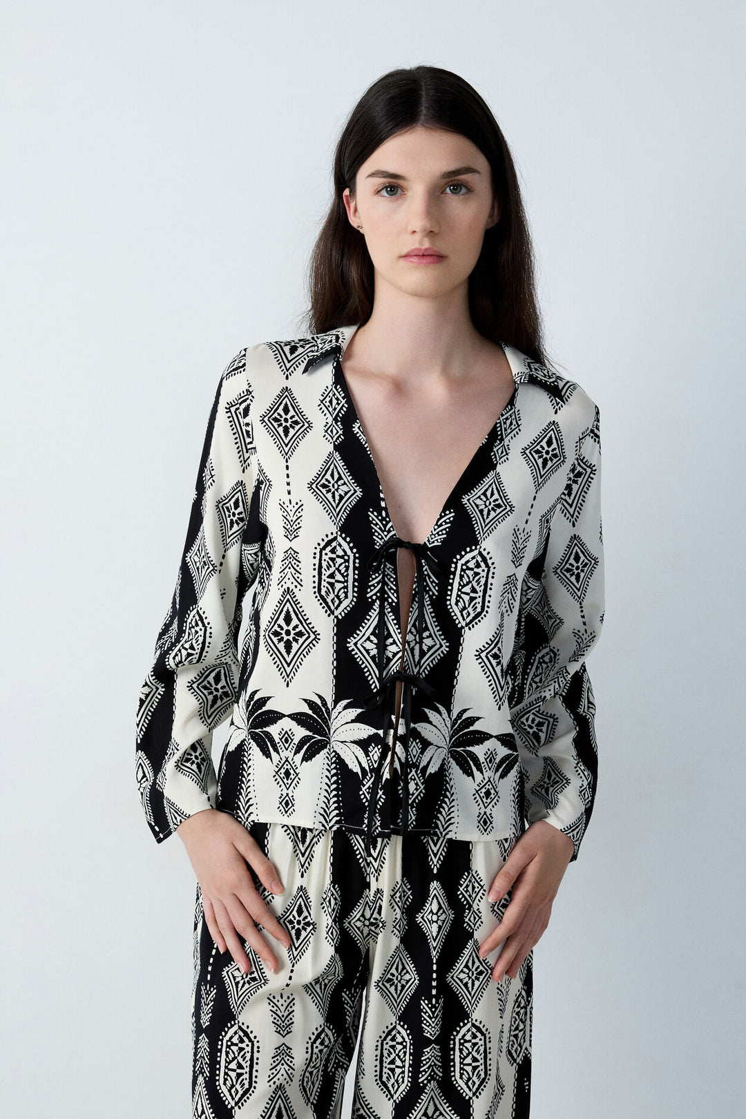 chemise- white black