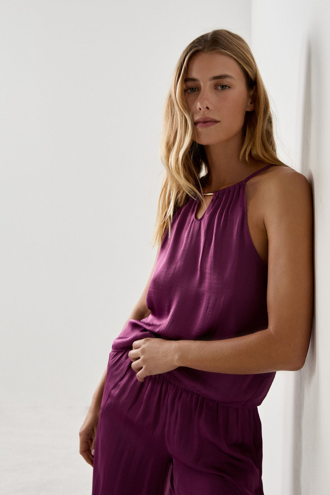Top - Dark Brown