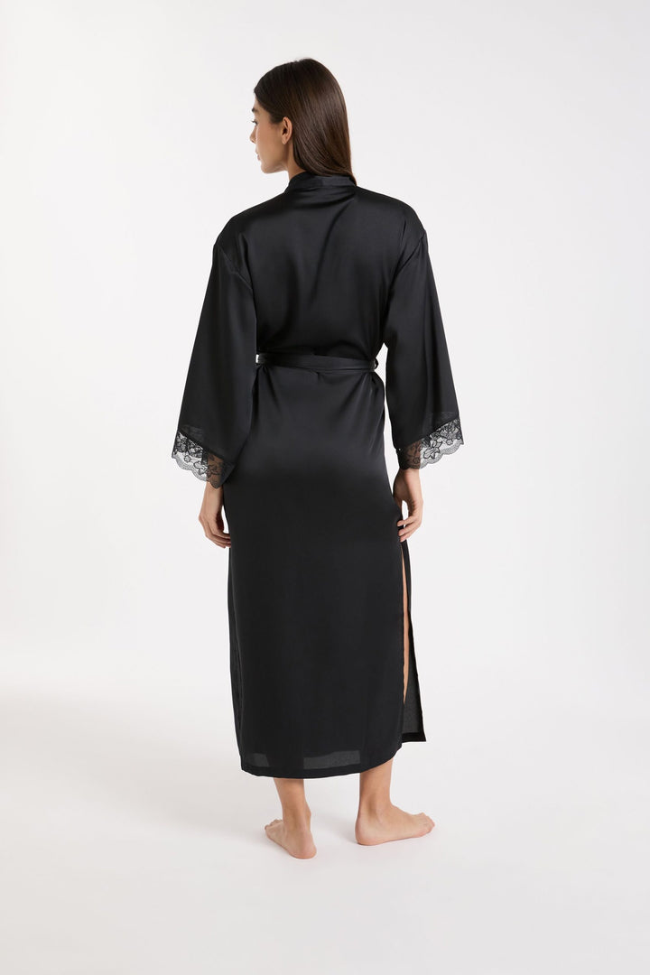 Robe - Black